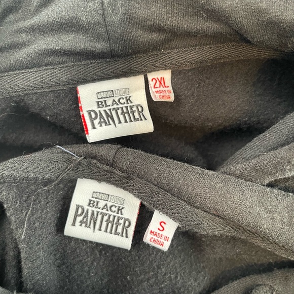 Black Panther hooded sweatshirt 
Pick one: size 2 XL or small - Picture 3 of 7